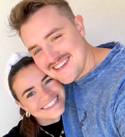 Woman marries man who sustained head injury and forgot they broke up seven months earlier